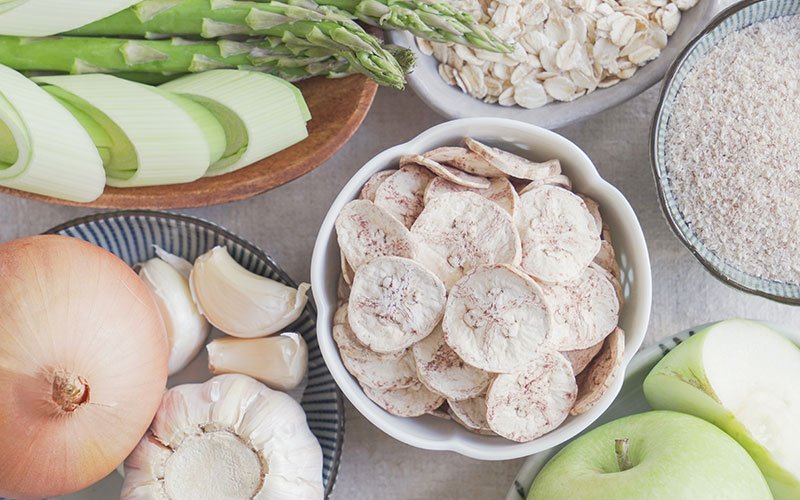 asparagus, oats, onions, and apples